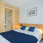Montholon Hotel Parijs