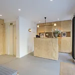 Hotel Montholon 3*