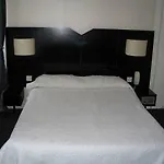 Hotel Montholon 3*