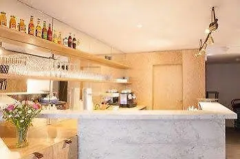 Hotell Montholon 3*