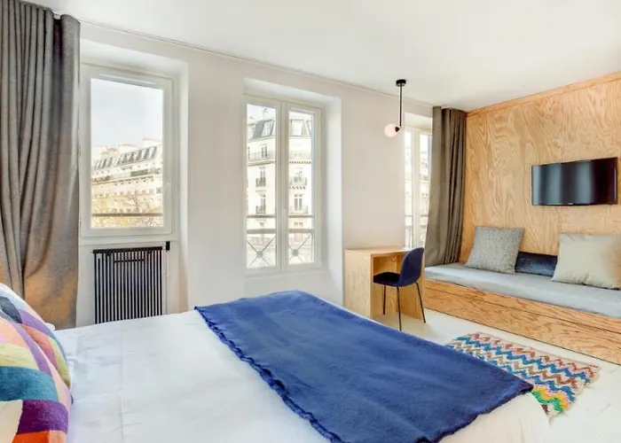 Montholon Paris
