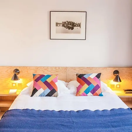 Montholon Hotel Parijs