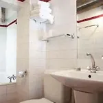 酒店 蒙托隆酒店 3*