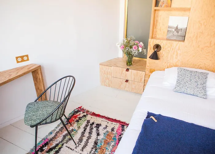 Hotel Montholon 3*
